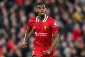 赫拉芬贝赫首入英超最佳阵容，誓为利物浦再夺冠军