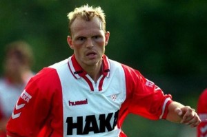 开云体育官方下载-【人物】在梦剧场爆冷！特温特主帅是一个更好的光头